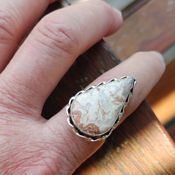 Scolecite Ring in 925 Sterling Silver Overlay (size 9) - Picture 6 of 13